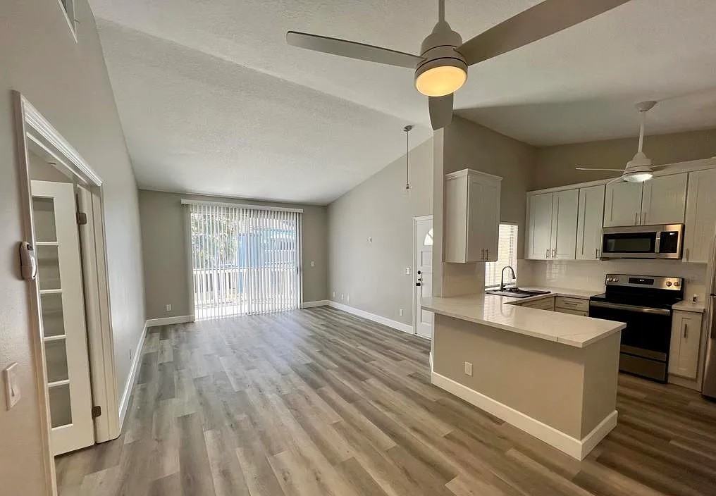 2390 Pleasant Way #F - Photo 2 of 10