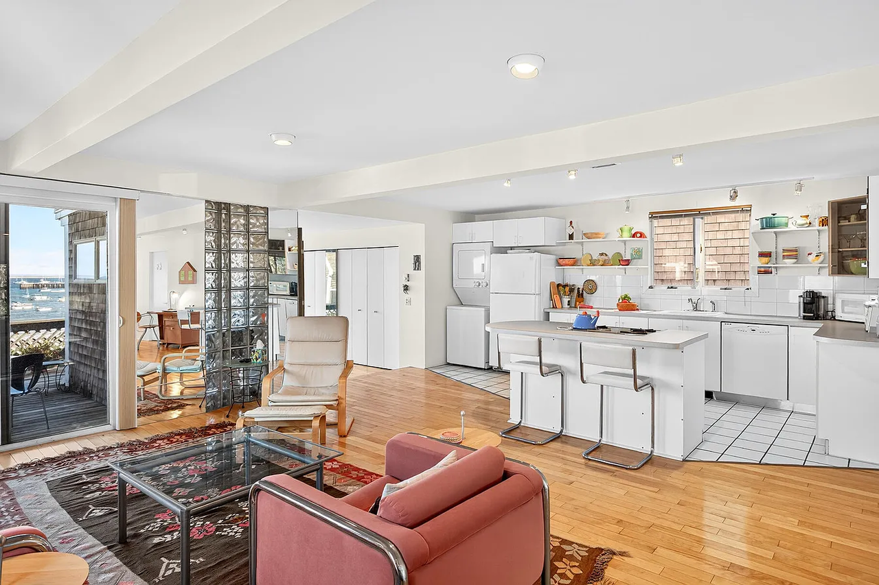 155 Commercial St #4 - Photo 4 of 13