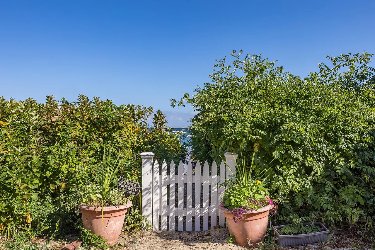 155 Commercial St #4 - Photo 7 of 13