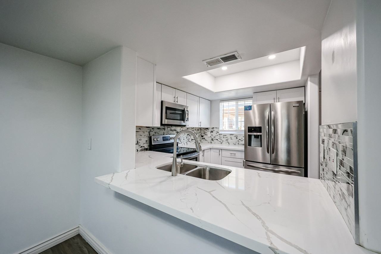 1601 W Sunnyside Dr #153 - Photo 5 of 30
