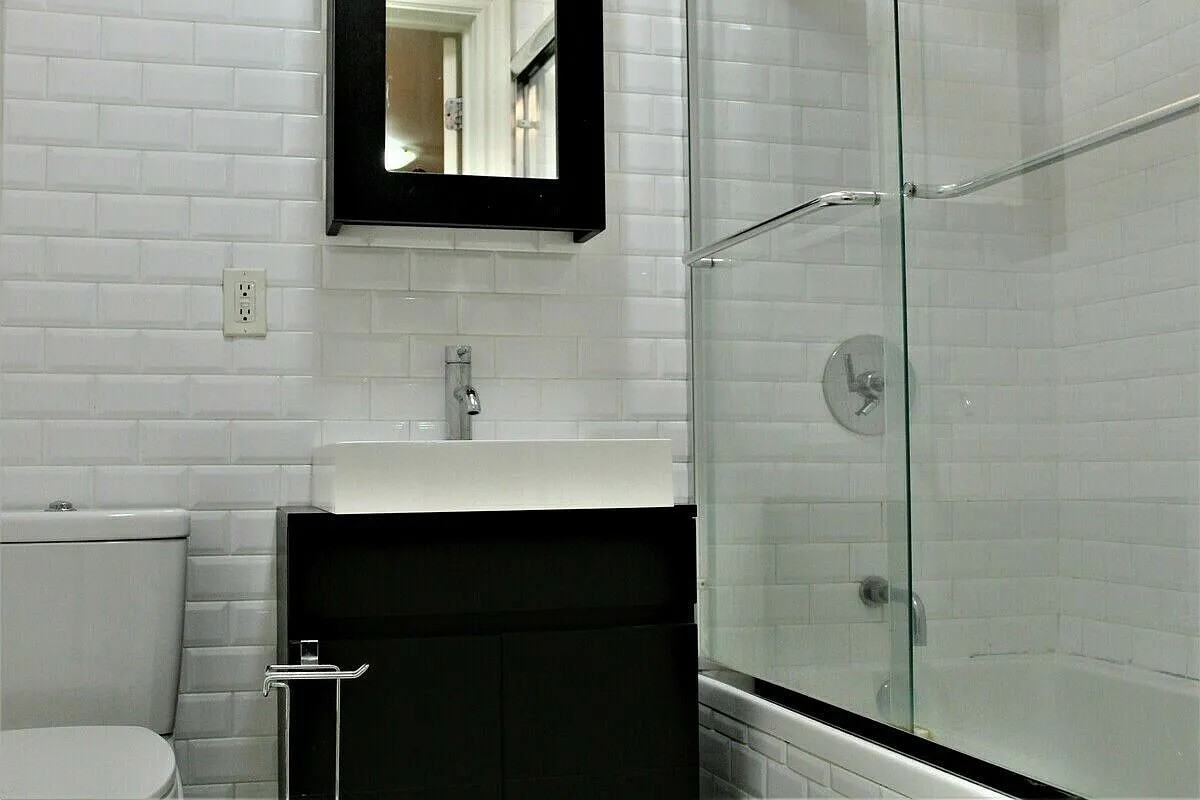 210 Bennett Ave #4D - Photo 6 of 15