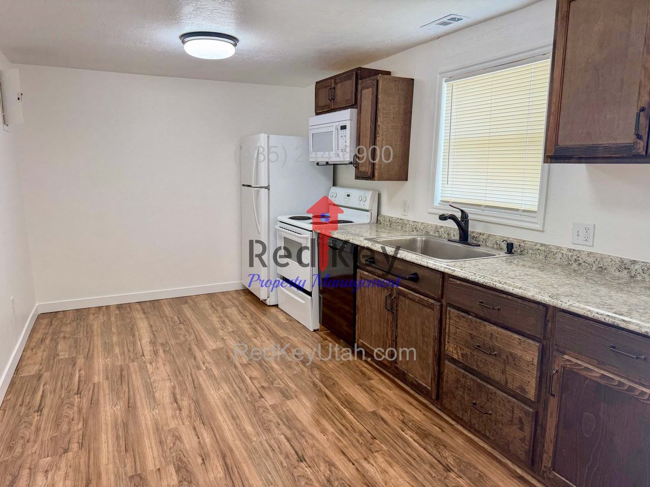 273 N Hale St - Photo 3 of 11