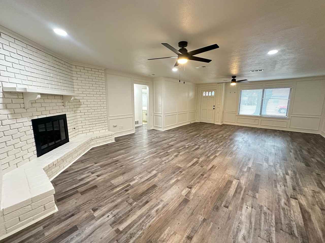 1004 Ridgefield Dr - Photo 5 of 21