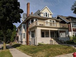 featured image of 3003 N Maryland Ave