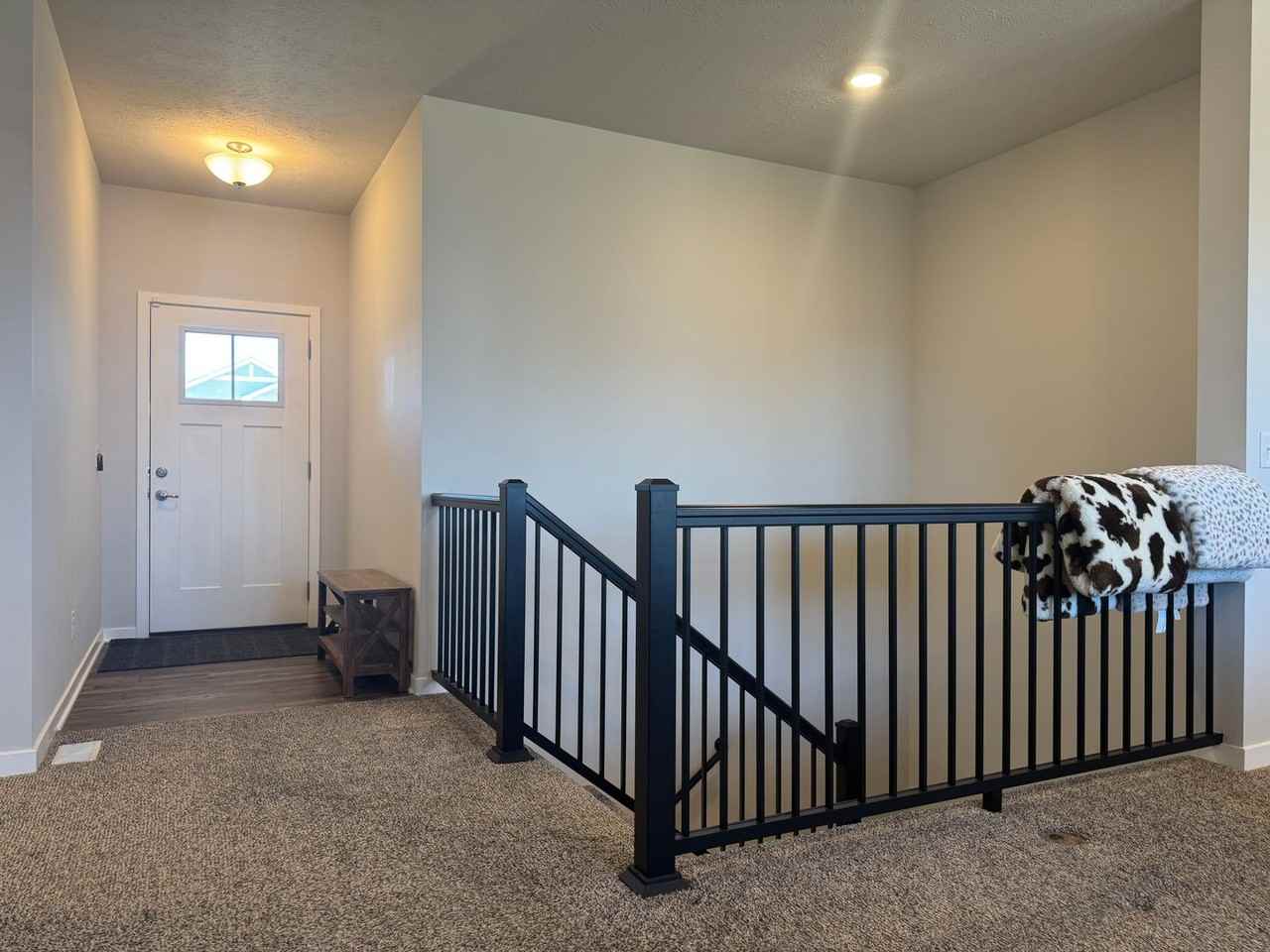 14907 S 19th St - Photo 4 of 33