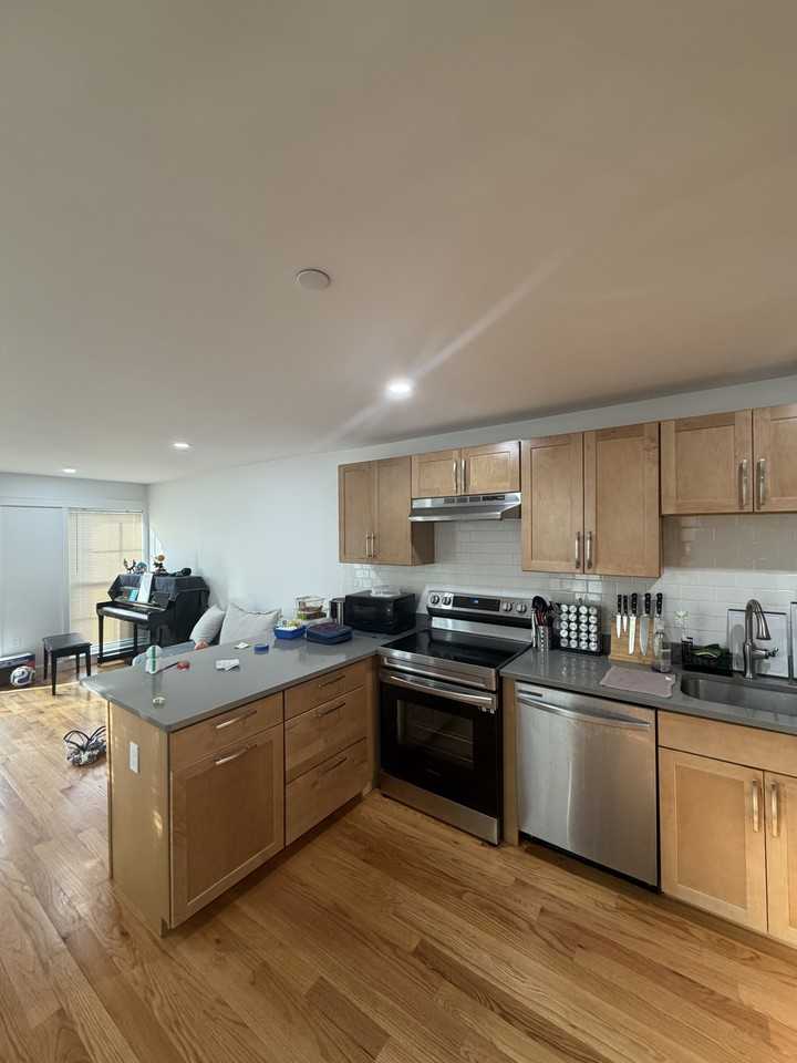 143 Prospect St #1 - Photo 2 of 35