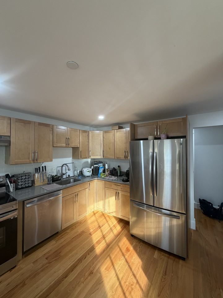 143 Prospect St #1 - Photo 3 of 35