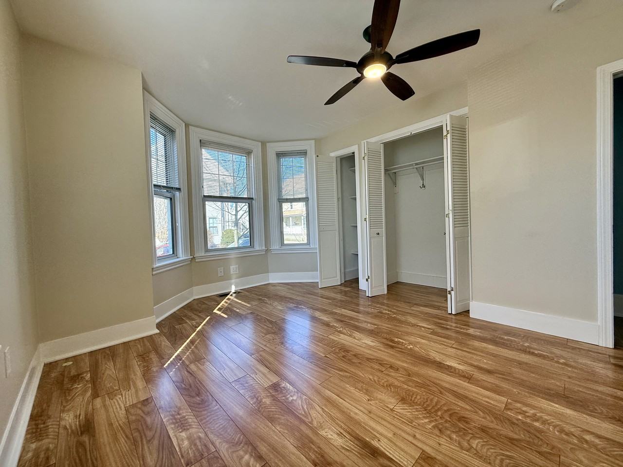 163 Chestnut St #1 - Photo 5 of 9