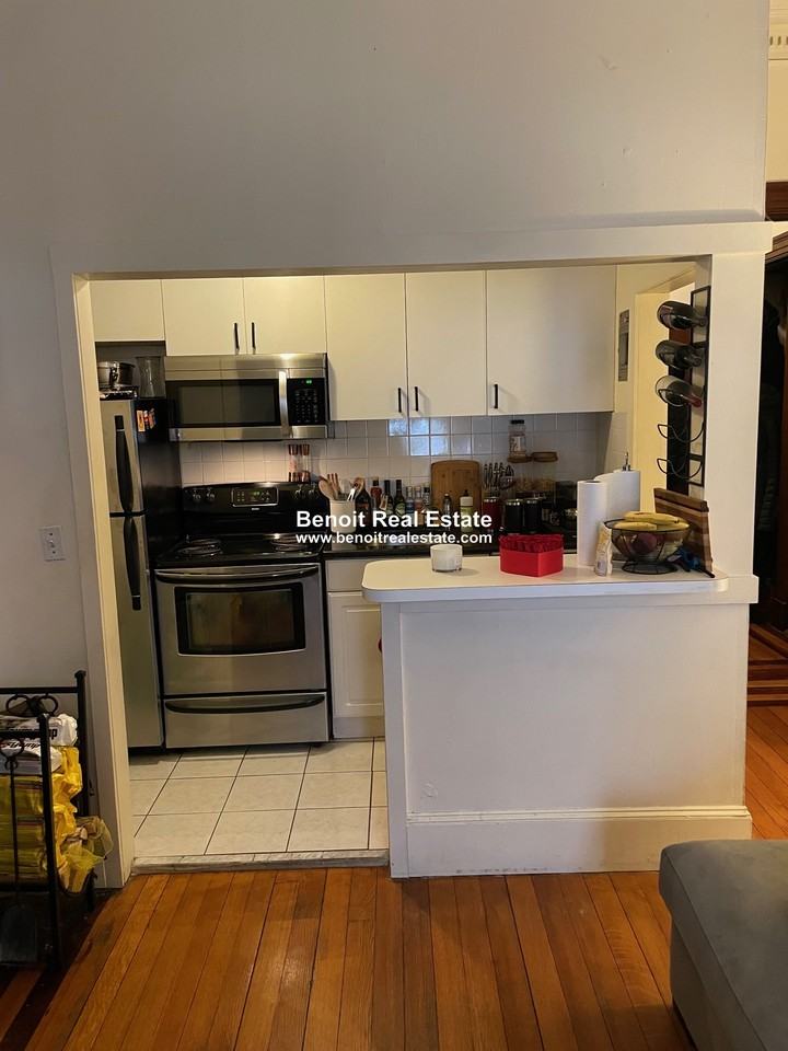 Marlborough St #2 - Photo 6 of 10