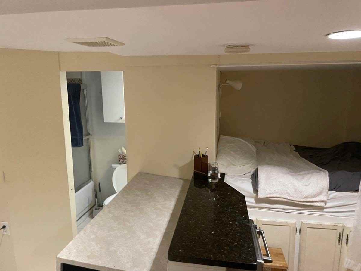 Fulkerson St #R - Photo 3 of 7