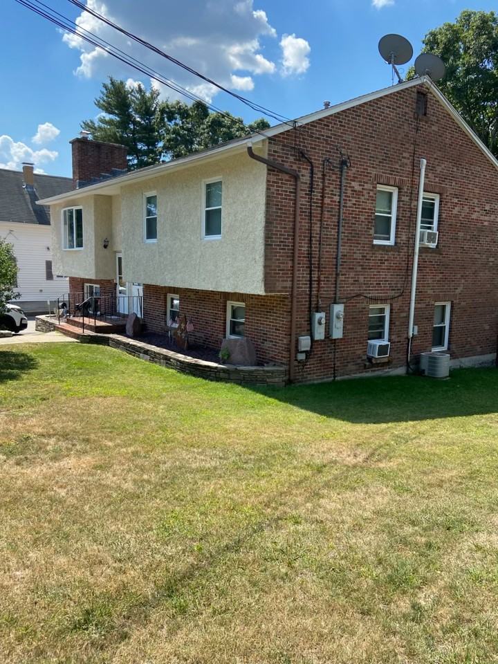 Commonwealth Ave #A - Photo 2 of 17