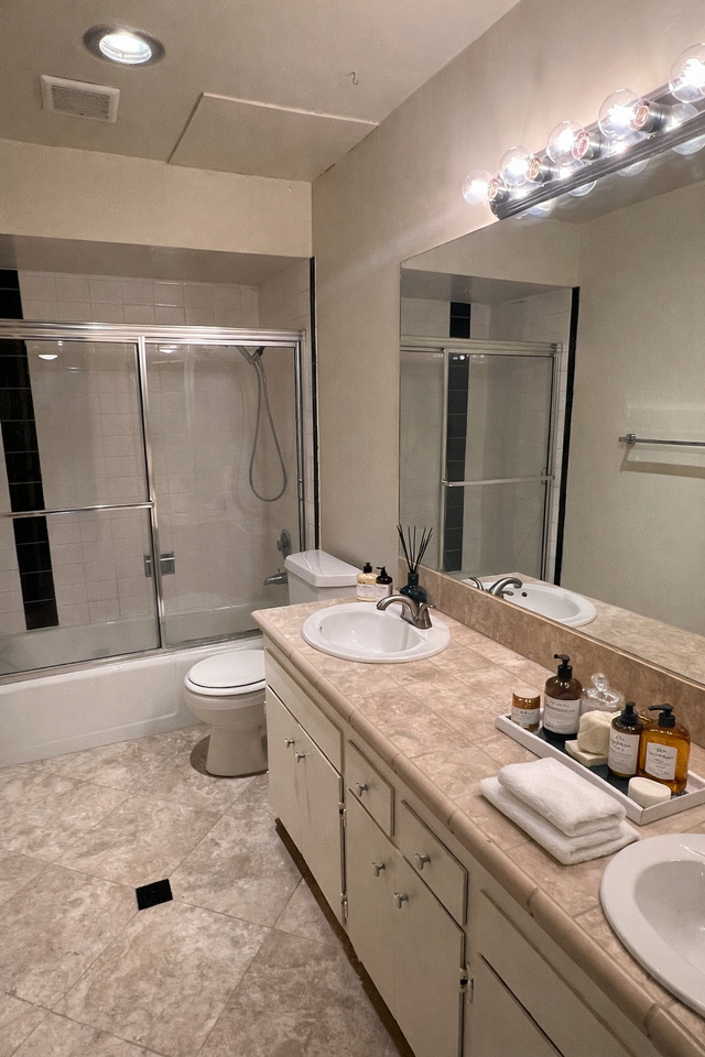 3951 Albatross St #A - Photo 6 of 9