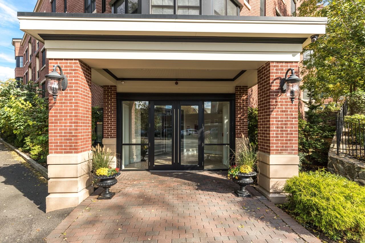 150 Chestnut Hill Ave #105 - Photo 4 of 8