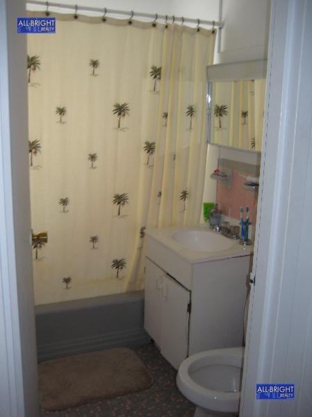 329 Summit Ave #14 - Photo 7 of 18