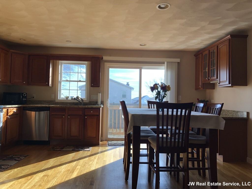 111 Oxford St #B - Photo 2 of 23