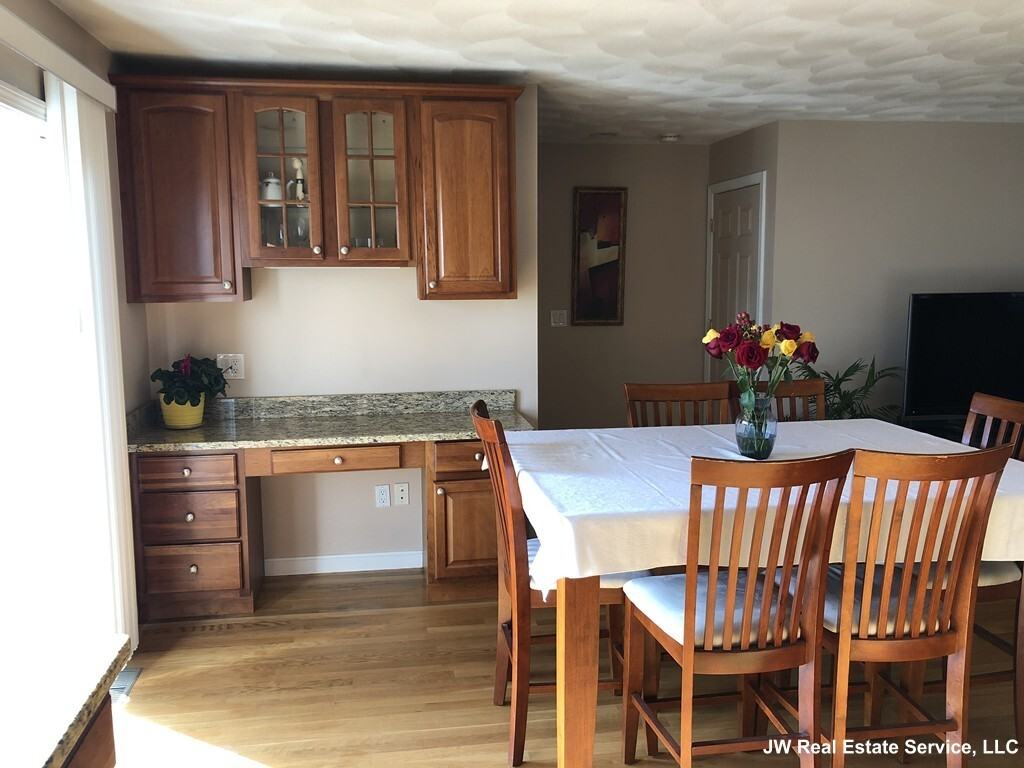 111 Oxford St #B - Photo 5 of 23