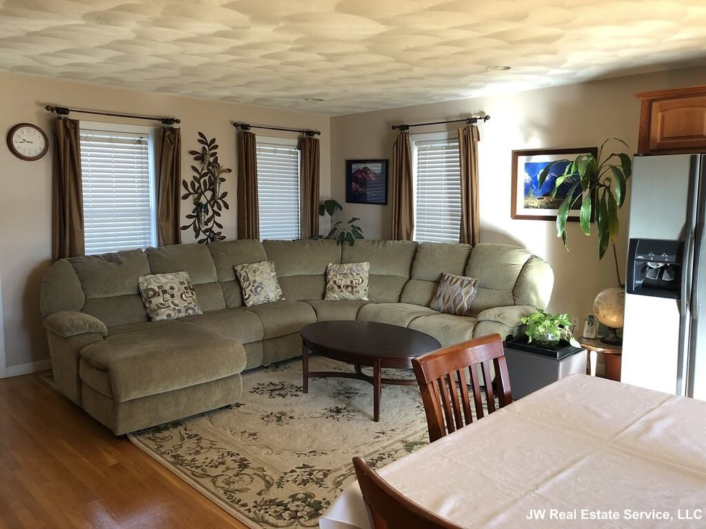 111 Oxford St #B - Photo 6 of 23