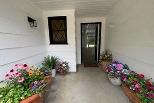 2212 Linda Flora Dr #NA - Photo 1 of 1