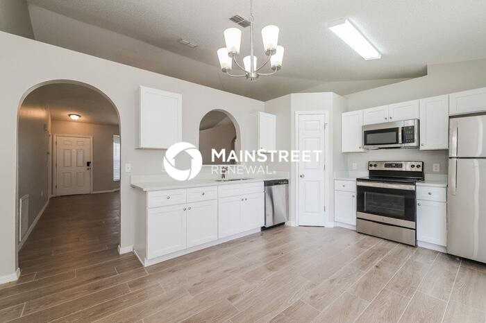 721 Pelican Ct - Photo 7 of 16