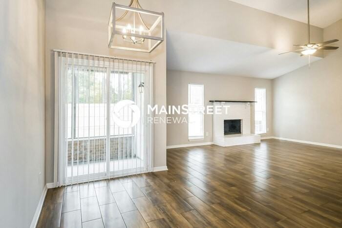 3506 Whalers Way - Photo 4 of 17