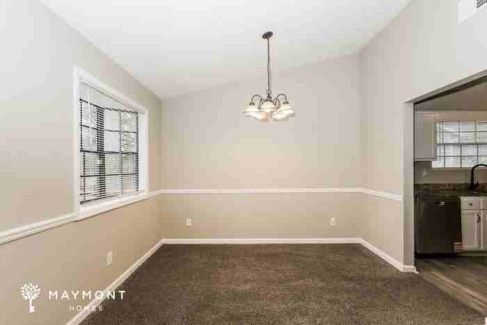 9370 Woodloop Ct - Photo 6 of 14