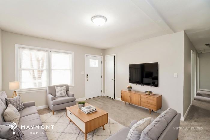 532 Amy Dr - Photo 5 of 17