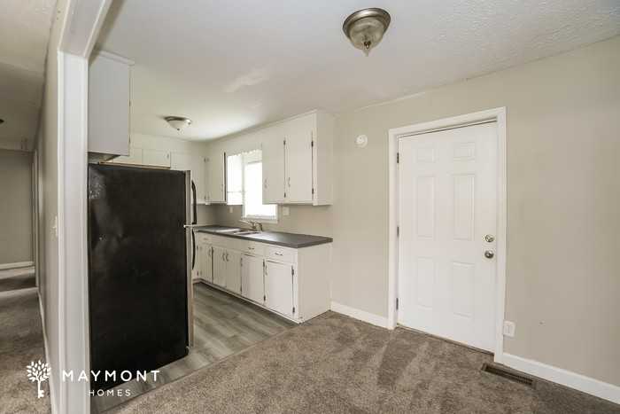 532 Amy Dr - Photo 7 of 17