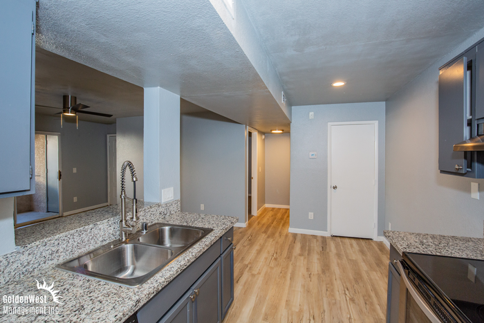 201 Mission Laguna Ln #106 - Photo 4 of 14