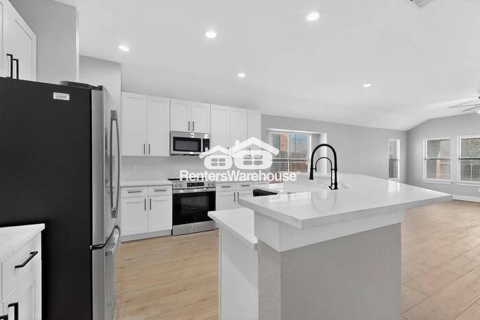 4729 Evanshire Way - Photo 6 of 43