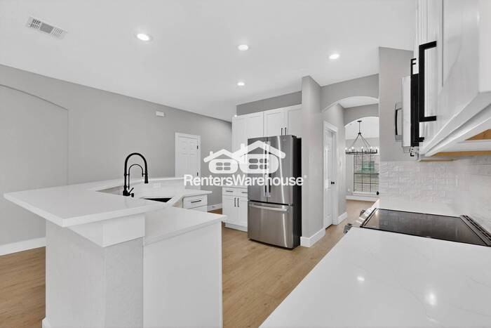 4729 Evanshire Way - Photo 5 of 43