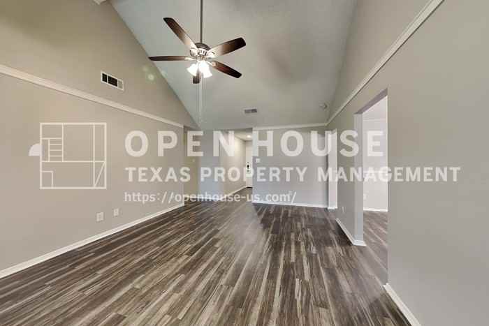 7609 Kimberly Ct - Photo 4 of 24