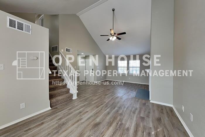 568 Fisher Dr - Photo 7 of 22