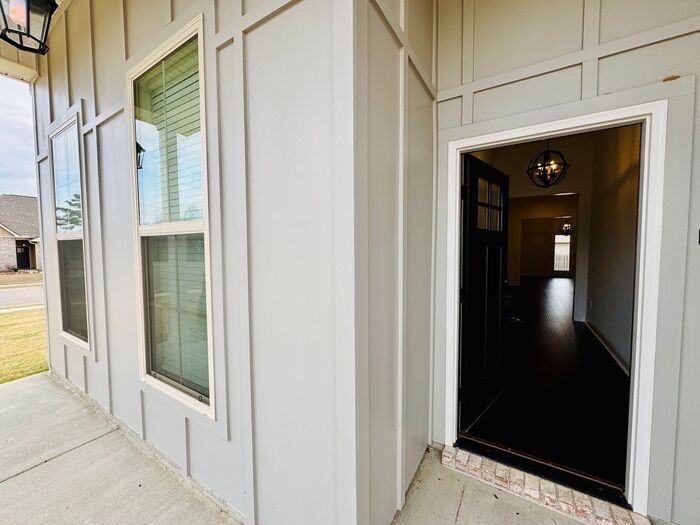 9071 Mountain Preserve Blvd Se - Photo 3 of 37