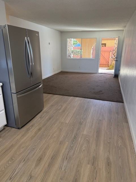 364 7th St #B - Photo 3 of 10