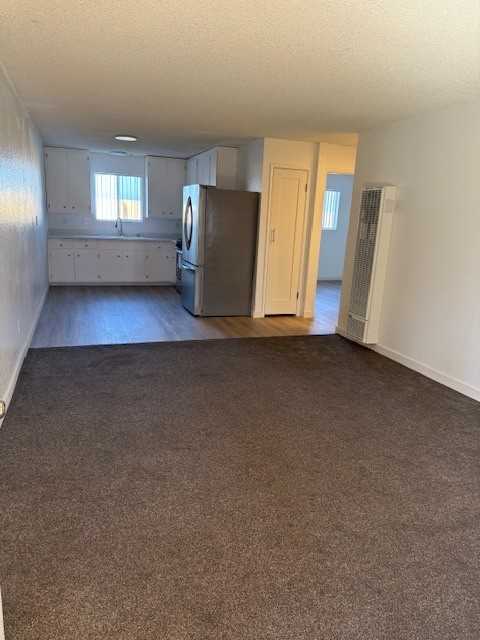 364 7th St #B - Photo 7 of 10