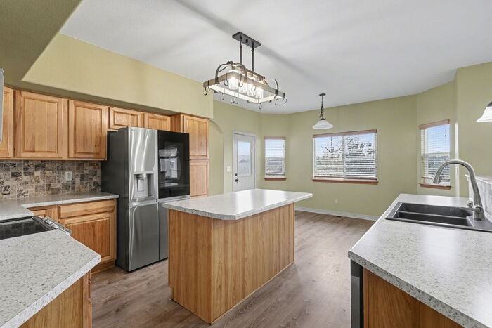 5322 Balsam St - Photo 7 of 43