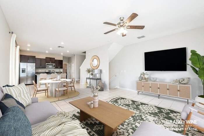 8659 Castillian Way - Photo 5 of 32