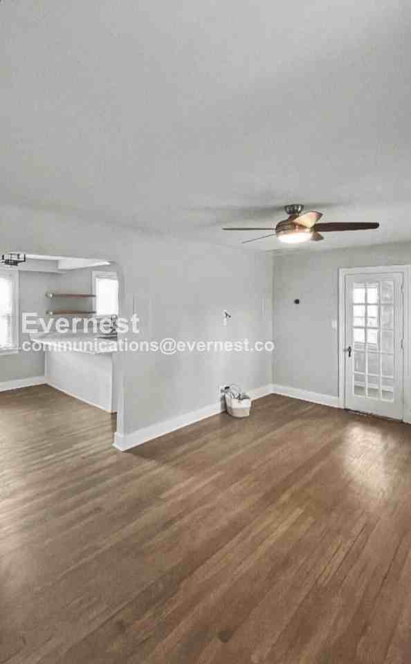 3405 Idlewood Ave - Photo 7 of 32