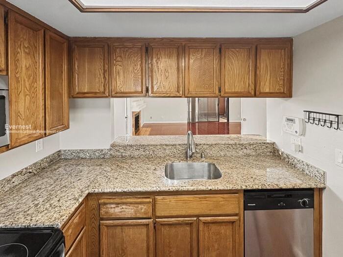 6395 Joaquin Murieta Ave #A - Photo 5 of 32