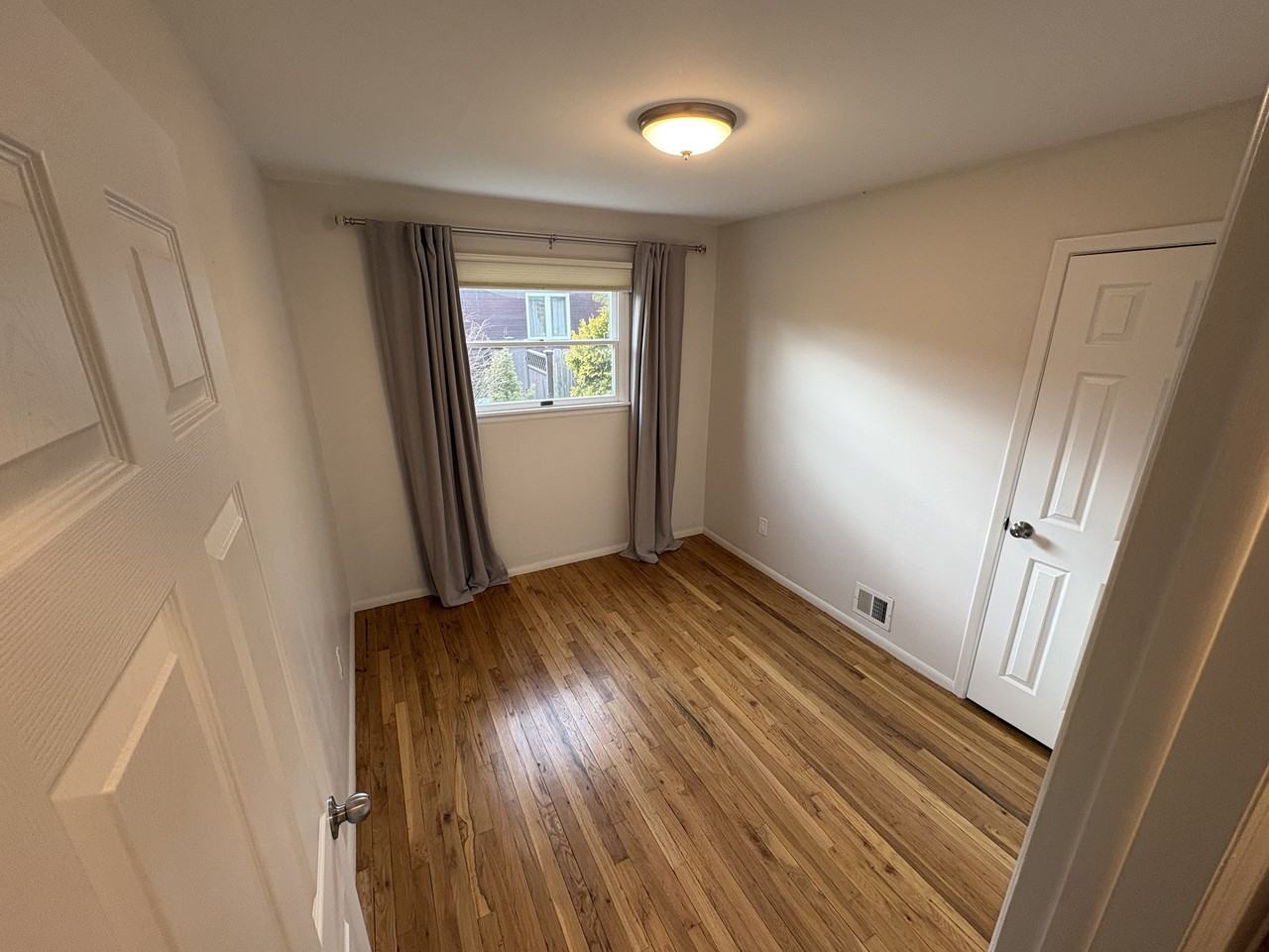 169 South Plaisted Avenue - Photo 3 of 12