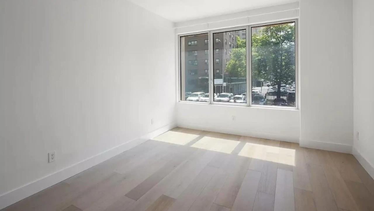 Delancey St #3C - Photo 2 of 7