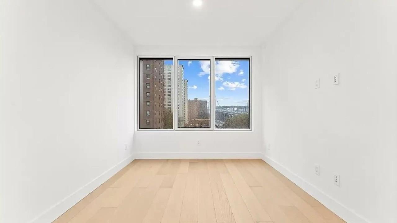 Delancey St #7B - Photo 4 of 11