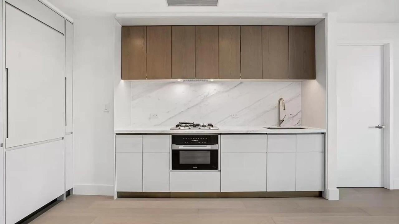 Delancey St #9F - Photo 2 of 7