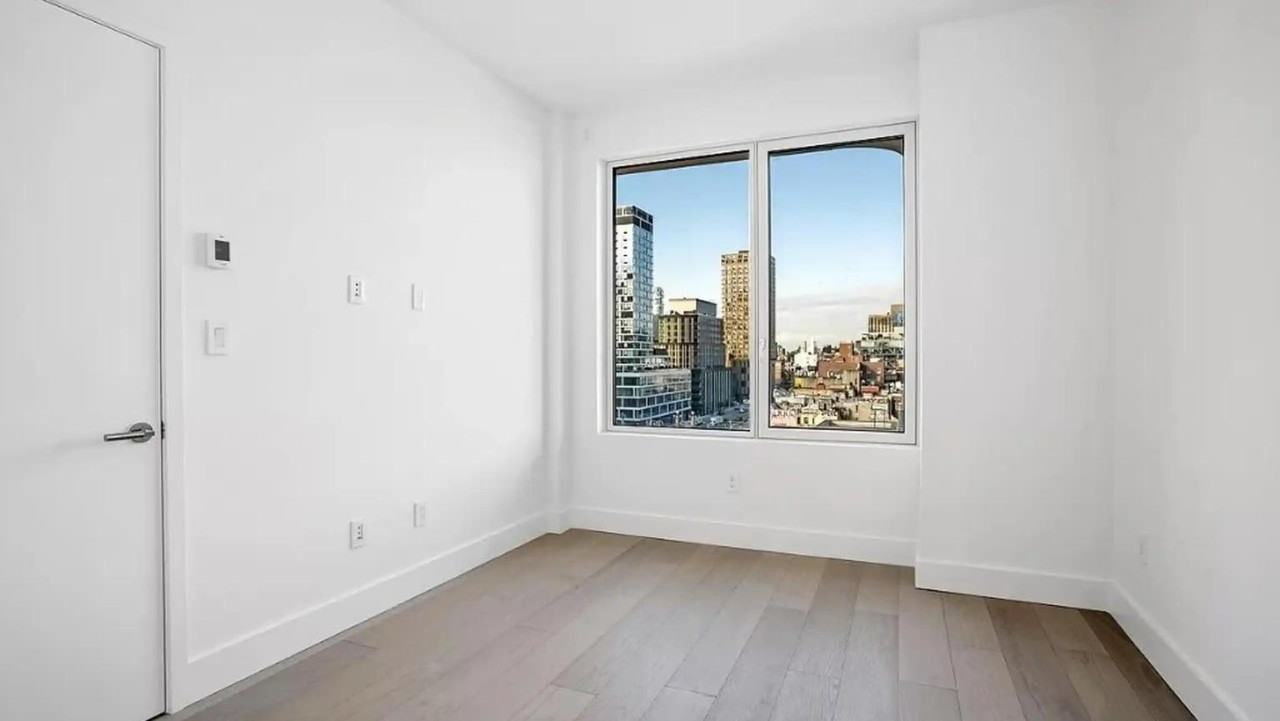 Delancey St #9F - Photo 7 of 7