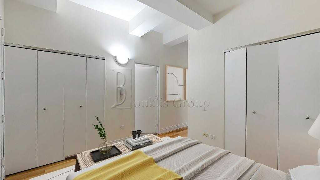 21 West St #6E - Photo 2 of 4