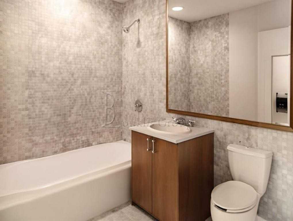 Wall St #5A - Photo 5 of 5