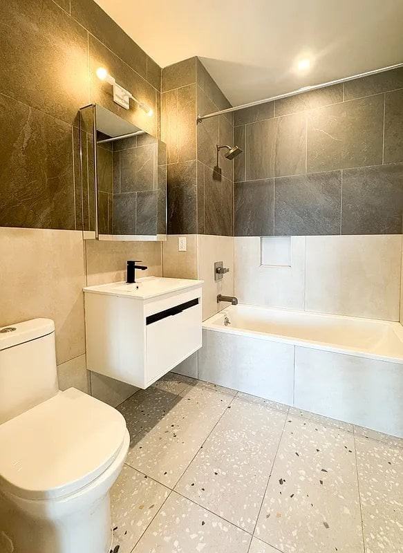 948 New York Ave #4A - Photo 5 of 5