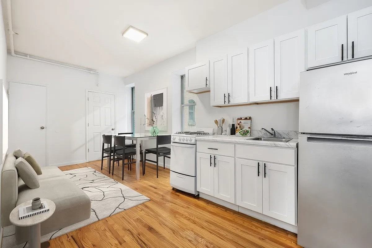 247 W 63rd St #2G - Photo 4 of 4