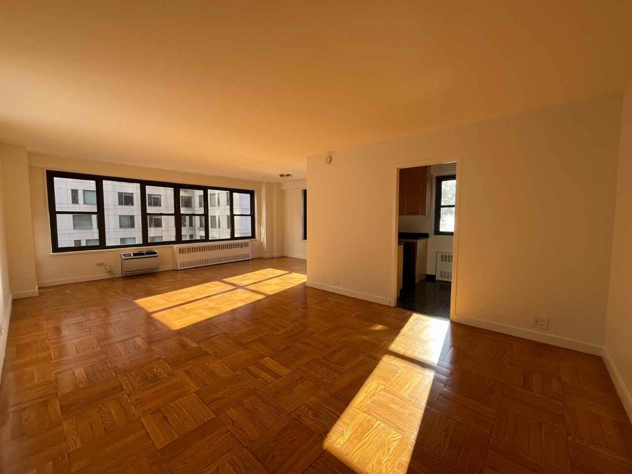 4th Ave #9G - Photo 4 of 4