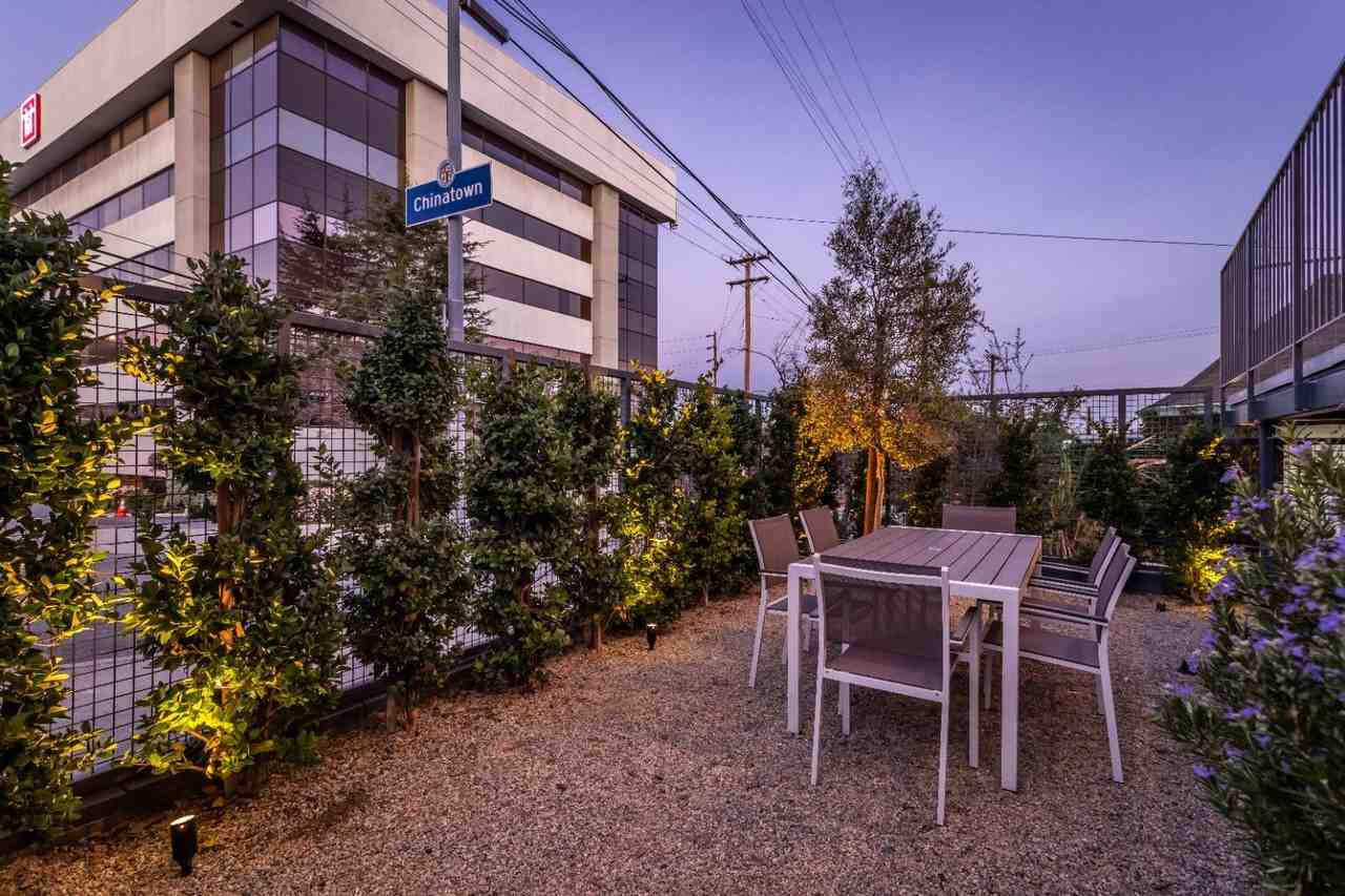 713 New Depot St - Photo 5 of 30